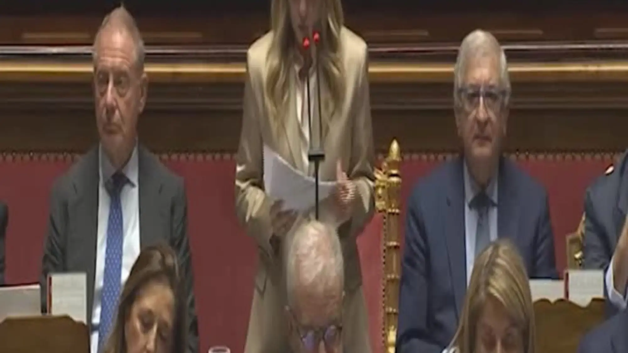 Meloni striglia le opposizioni: "Mentono sapendo di farlo"