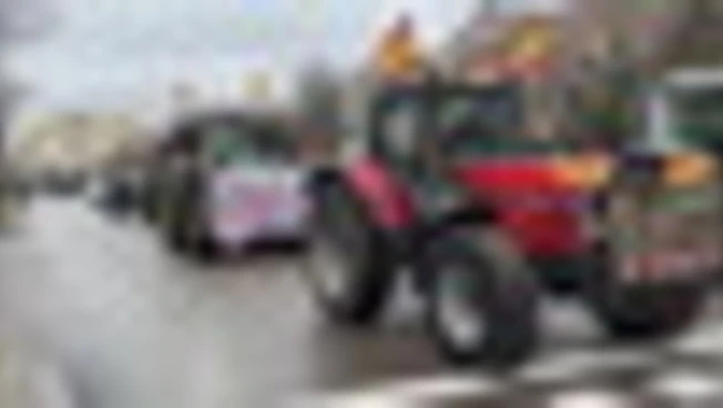 Madrid invasa dai trattori, la protesta contro l'accordo Ue-Mercosur