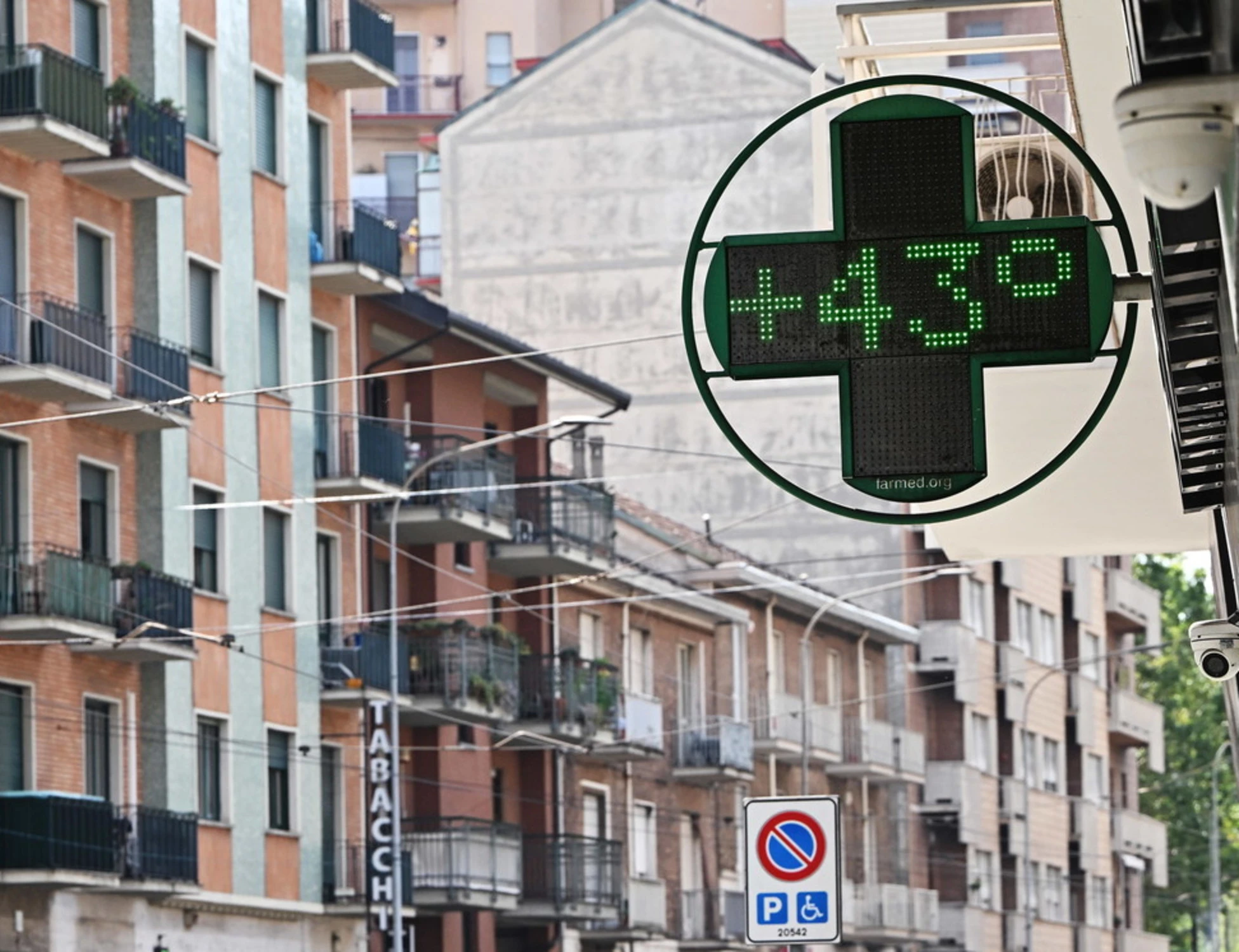 Meteo, un settembre folle: ondate di calore, la previsione di Mario Giuliacci