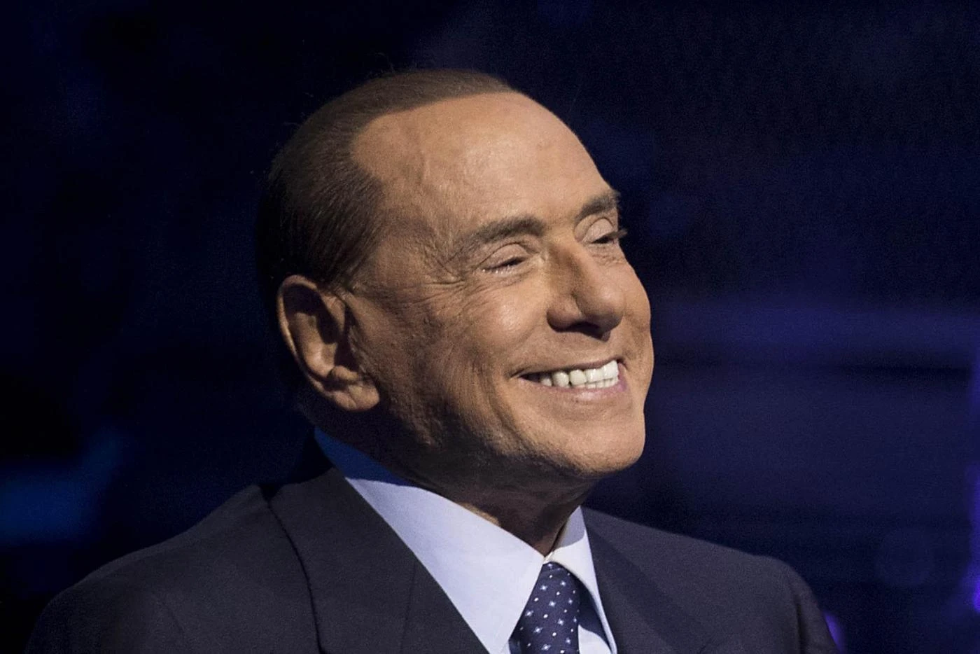 Silvio Berlusconi a Libero: "Vinco e aggiusto tutto. Giorgia Meloni? La vedo bene alla Difesa, ma..."