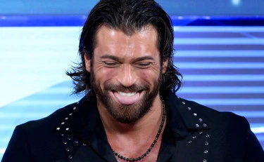 Sanremo 2026, Carlo Conti: le parole sullo share. I timori dI Can Yaman: "Quanto sudore..."