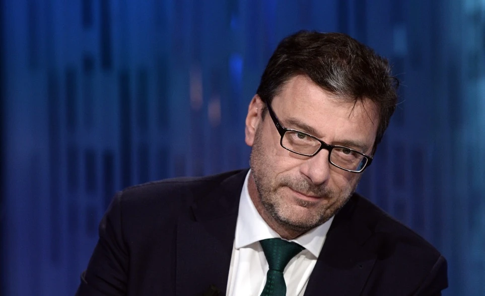 Giancarlo Giorgetti stoppa Silvio Berlusconi: "Lega e M5S governeranno per 5 anni"
