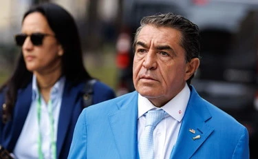 https://media.liberoquotidiano.it/7elFU_AcJLJdZ9W-KAQiXo-csstMeNW3WGOjZsrCqEo/width:800/quality:90/aW1hZ2VzLzIwMjYvMDYvMjAvMTkzMzE0MTk3LTdiMDAxZTI2LTYxNzMtNDJmMS1hMmI3LWIyYzViNjVlMmUxMS5qcGc.webp
