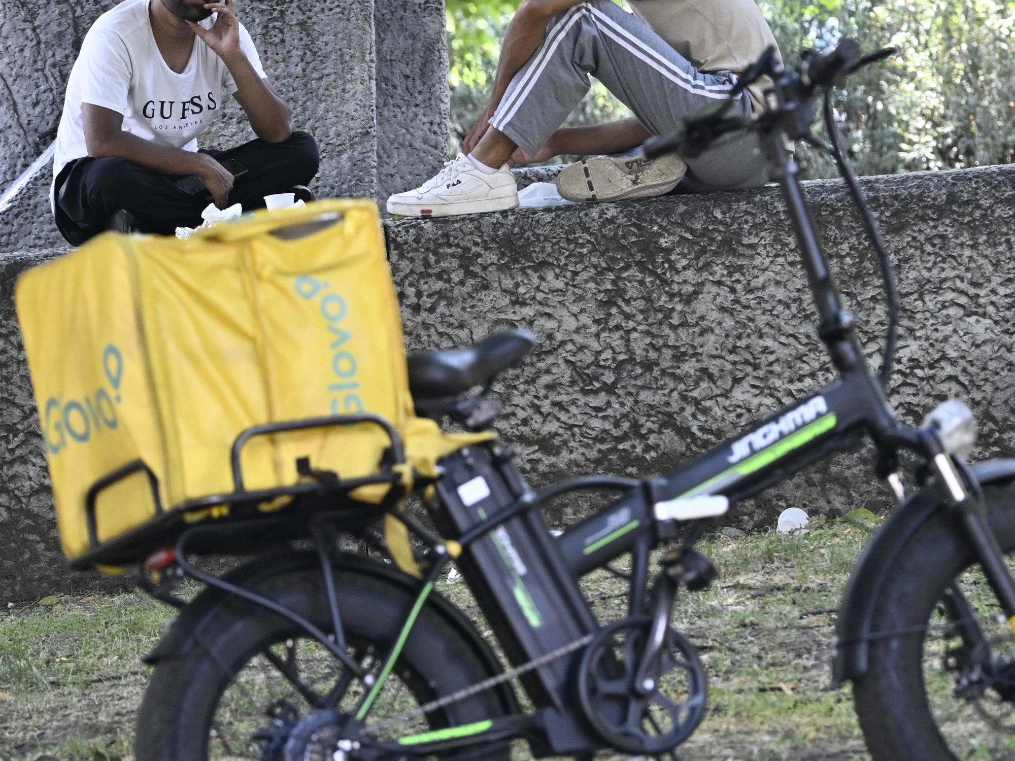 Rider e multinazionali: così muore la tradizione