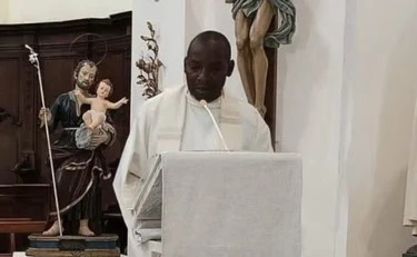 Campobasso sotto choc, il parroco don Aloys muore mentre celebra messa