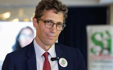 Più Europa, l'assemblea finisce in disgrazia: botte, urla, persone chiuse nei bagni