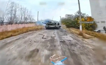 https://media.liberoquotidiano.it/7i3kzVYPU7ggHwlvN8RdFjp8L4tzLo0Kx-bhyS3KqaQ/width:800/quality:90/aW1hZ2VzLzIwMjUvMTAvMjYvMTAzODI1MTA5LTJmYzhlNDAyLWVmMzUtNDY4YS04OWVhLWMxM2I2NDBkMjU4OS5qcGc.webp