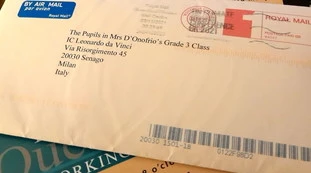 Regina Elisabetta, "grazie per il pensiero". Mai visto, a chi ha spedito questa lettera la sovrana: clamoroso in Italia