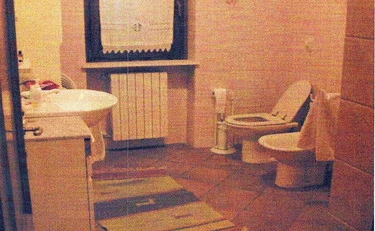 Garlasco, capelli "senza nome" in bagno: cosa ancora non torna