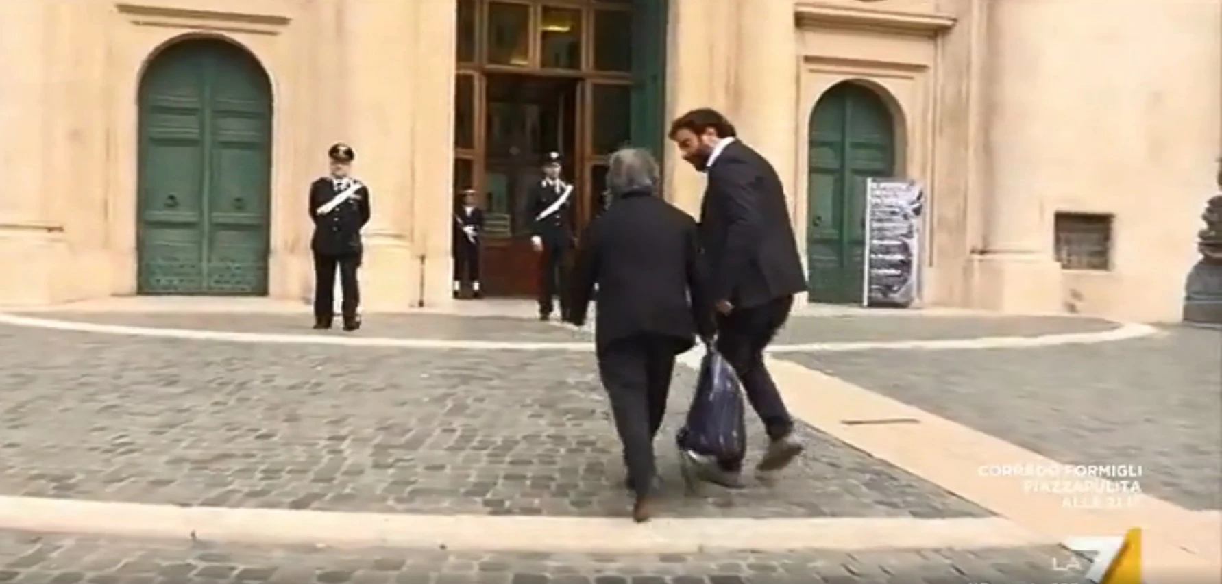 Renato Brunetta in loop a L'aria che tira: "Buongiorno e buon lavoro". La domanda a cui non risponde