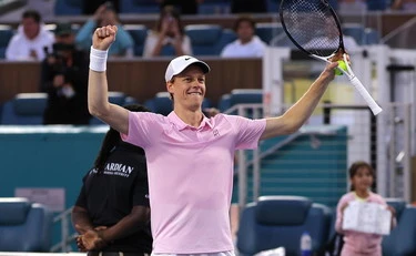 Jannik Sinner, orgoglio tricolore: il messaggio a Gattuso (e quella scritta)