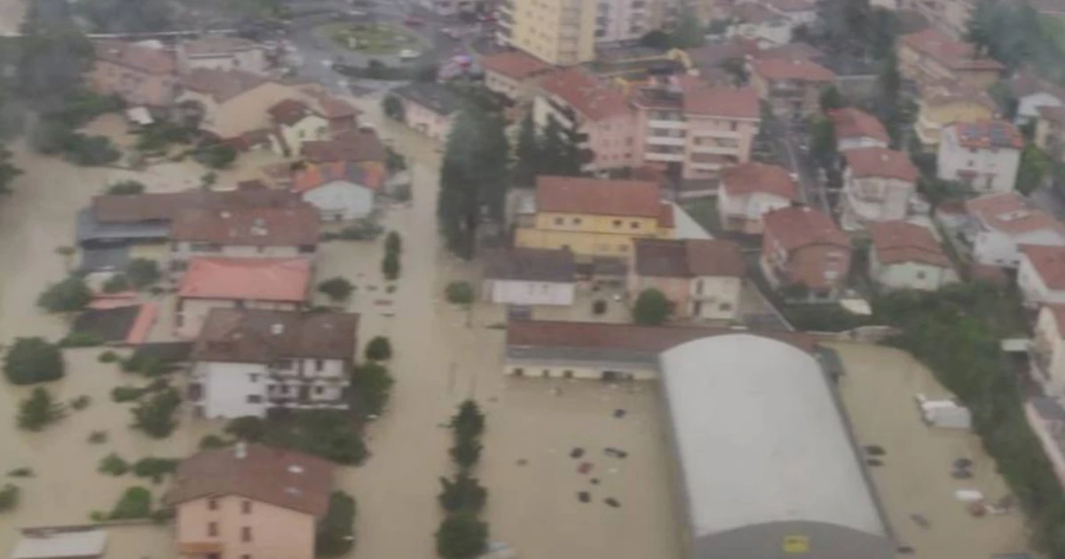 Alluvione, "evacuazione immediata": scatta l'allerta rossa a Ravenna