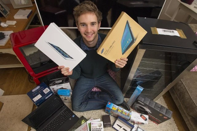 Buon Natale da Amazon: regala per sbaglio 4.600 euro in prodotti