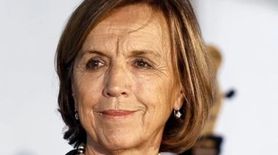 Elsa Fornero, due pagine sulla "Stampa" perché ora cura le patate: un servizio surreale