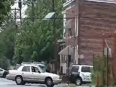 New Jersey, uomo armato barricato in casa con tre giovani ostaggi