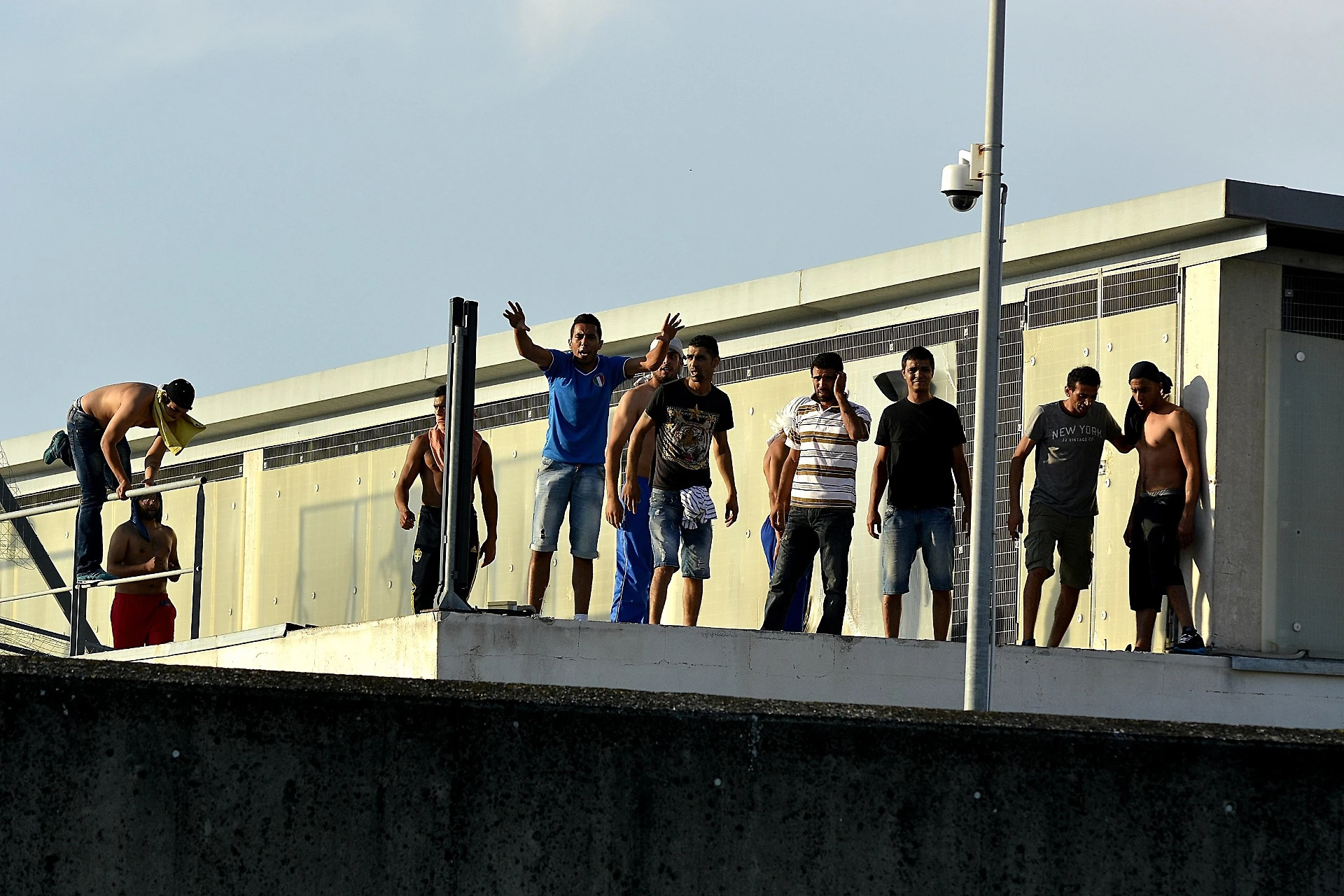 Immigrati, il clandestino liberato dal Cie uccide la donna che lo aveva denunciato