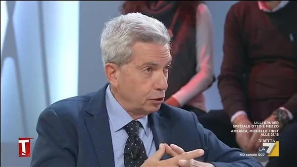 "Perché Matteo Salvini ha paura di CasaPound". Antonio Padellaro, vergogna in diretta del grillino rosso