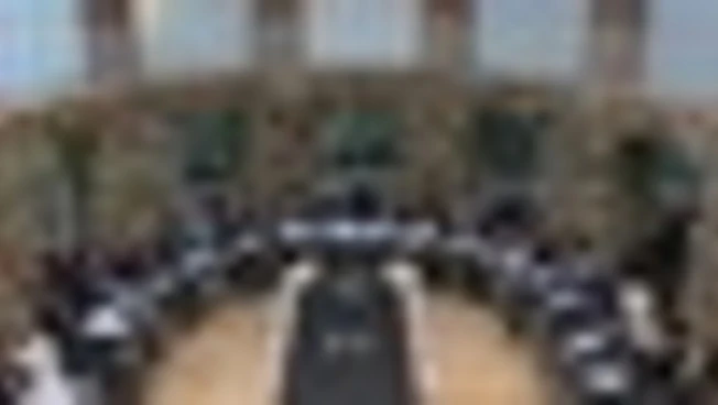 https://media.liberoquotidiano.it/7rQBFwgqEMr6KBqDkg1sWdLfelMwBfWKDbX-6Cp923c/width:800/quality:90/aW1hZ2VzLzIwMjUvMTAvMDMvMTMyMjMxNjA5LTFkM2NhZjVlLTg4YzUtNGZlNi1hM2U1LWNhNGQzOTY1YjYzNS5qcGc.webp