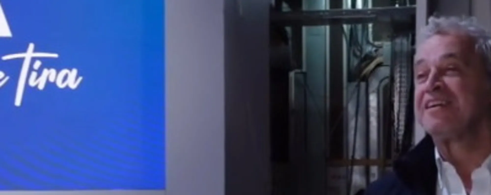 Mentana coi cani, Parenzo lo accoglie così: prego?