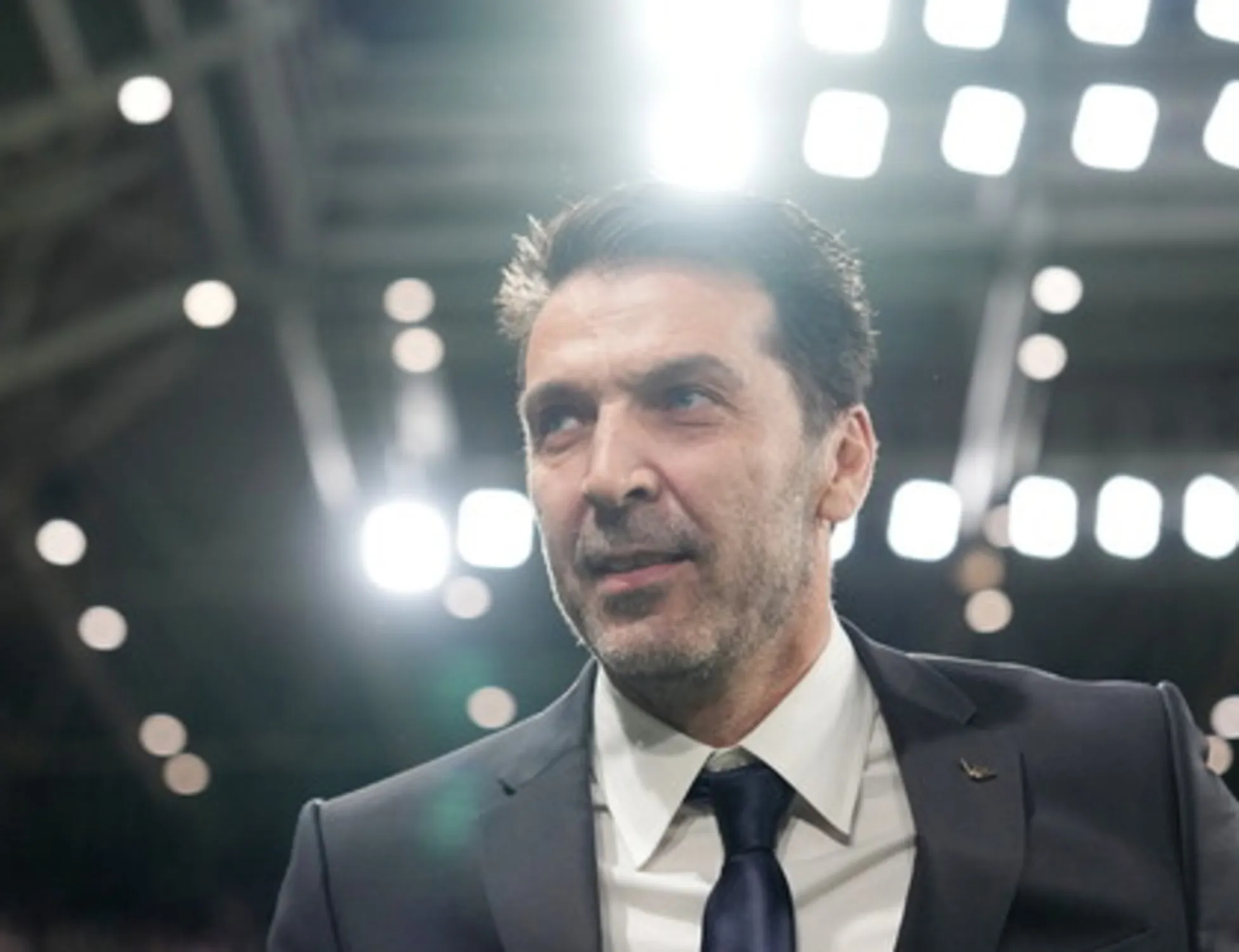 "Perché credo nella meritocrazia", si dimette anche Buffon