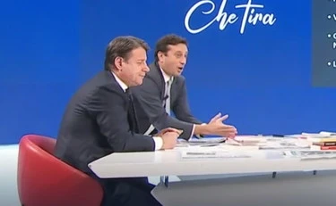 David Parenzo inchioda Giuseppe Conte: "Se dice sempre 'la mia è migliore'..."
