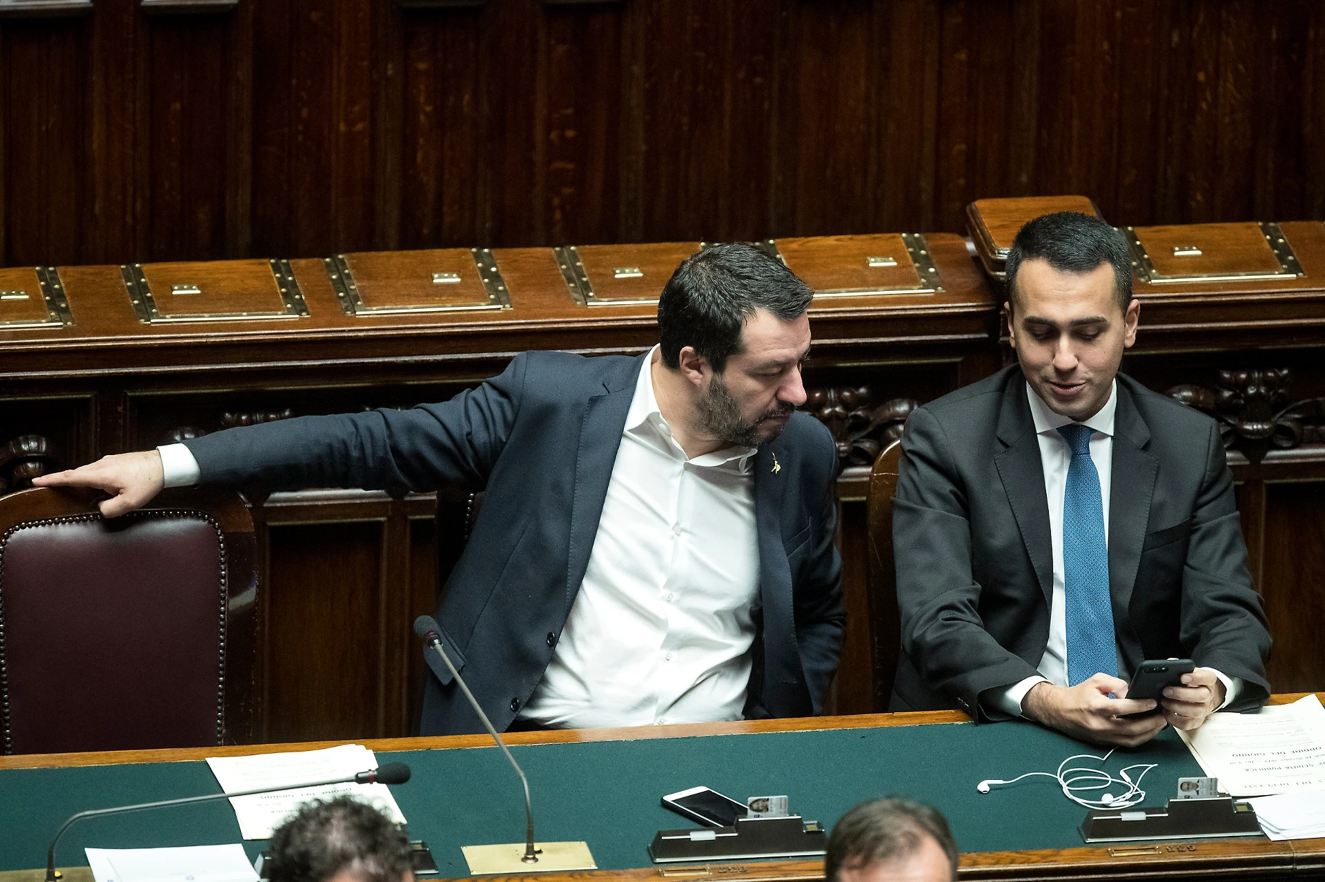 Manovra, una pioggia di tasse: ecco tutti i rincari e i furtarelli di Lega e M5s