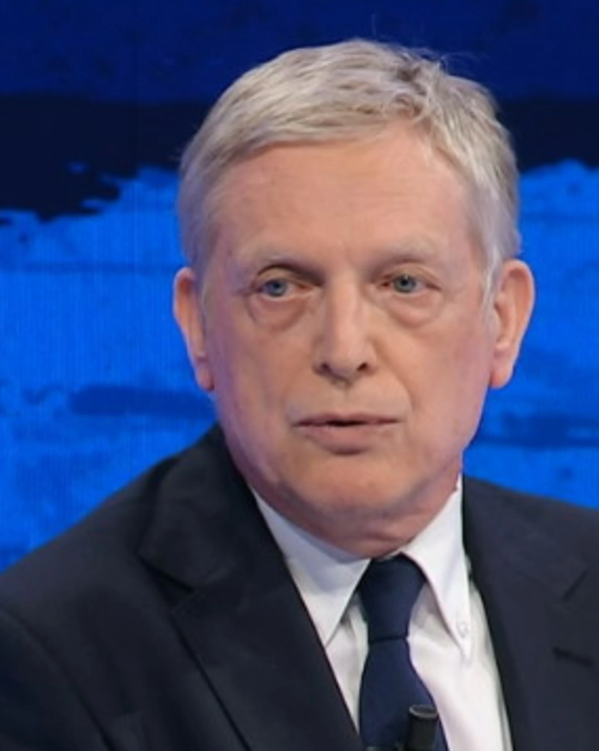 In Onda, Gianni Cuperlo contro Trump: "Narcisista patologico, non ha amici"