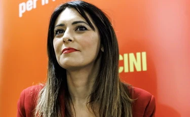 Sorrento e mazzette, indagato un collaboratore di Pina Picierno