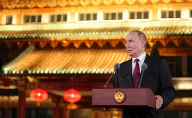 https://media.liberoquotidiano.it/7x5czovOTU4EPMDVpNEPhxYs2GMDwmRSeWOsDYAwE-k/width:800/quality:90/aW1hZ2VzLzIwMjYvMDYvMDQvMTg0NzU2NzMzLWJmN2E4ZWVhLTlhMGQtNDIwNS04YTFkLWViMDRjZjI2MWU1My5qcGc.webp