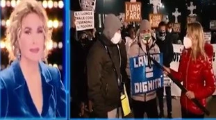 Live-Non è la D'Urso, Matteo Salvini e l'asse con Barbara D'Urso: il commerciante furibondo, Giuseppe Conte si scusi