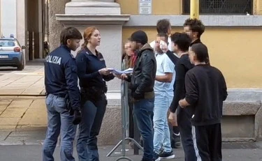 "Te la spaccherei io la testa", la rabbia dei genitori in Questura