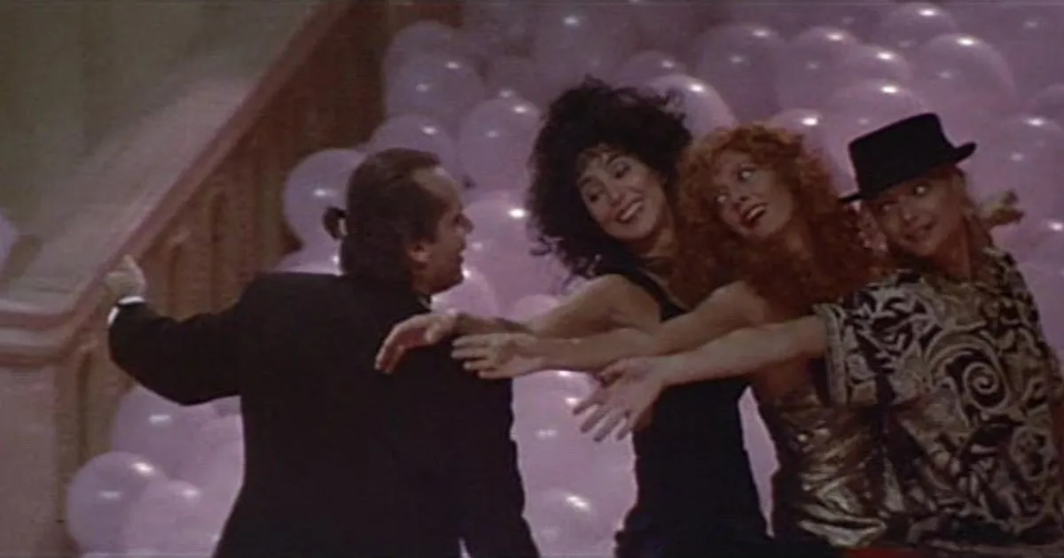 "Le streghe di Eastwick": la storia di tre donne di provincia