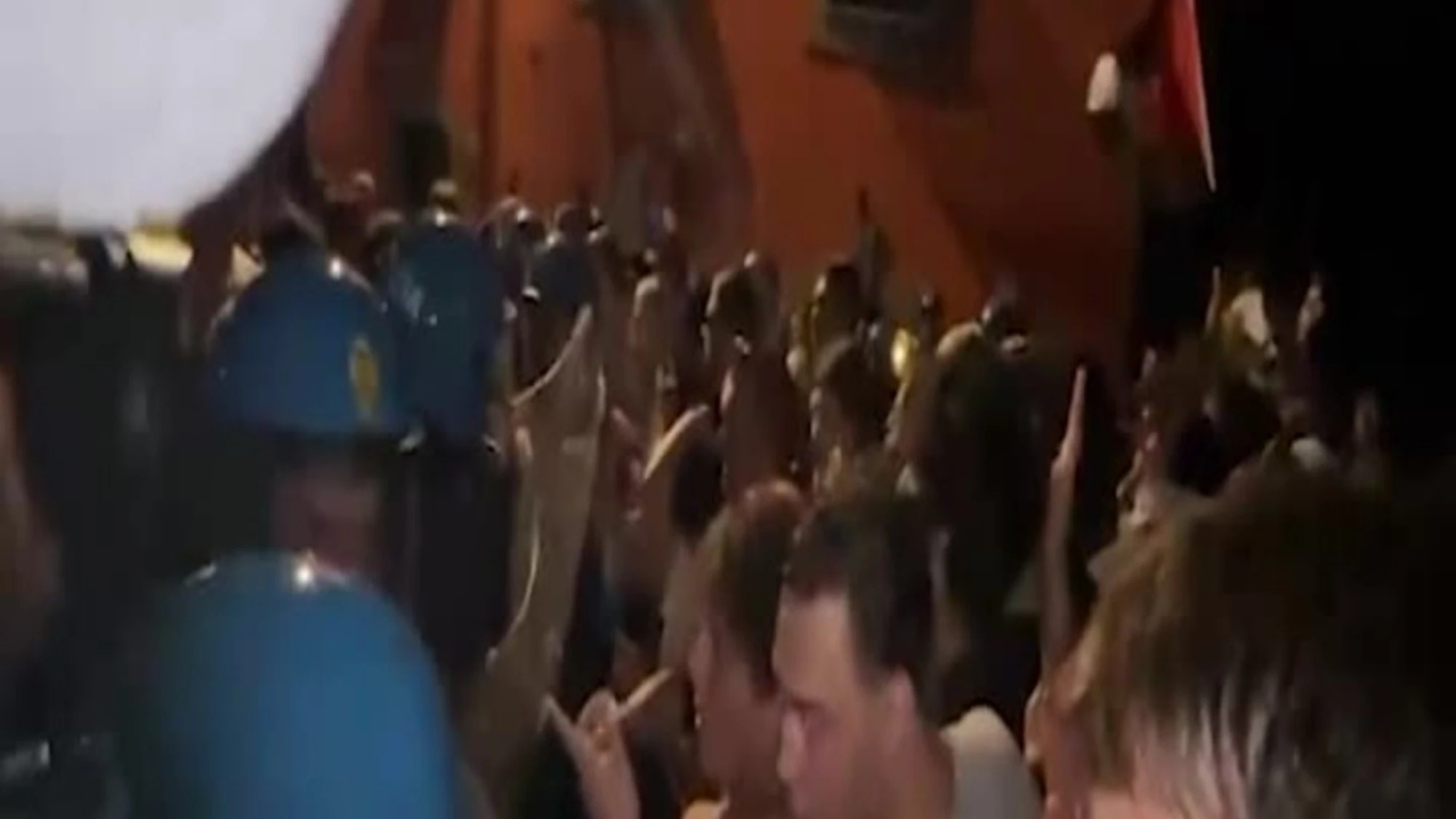 Corteo pro Gaza a Roma, scontri con la polizia
