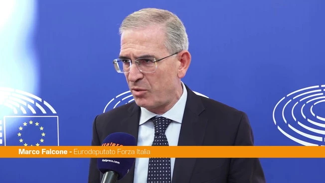 https://media.liberoquotidiano.it/7zrCmFTNTLsm2RgUC0zO4oj4ShFVMCOl5Xrp76PkSQs/width:800/quality:90/aW1hZ2VzLzIwMjUvMTAvMDcvMTYzMDI5MzU4LTIxZWQ0Nzk1LTJlZTktNDQ3Zi05YTgyLTRmYzBjZWFiYjBiNC5qcGc.webp