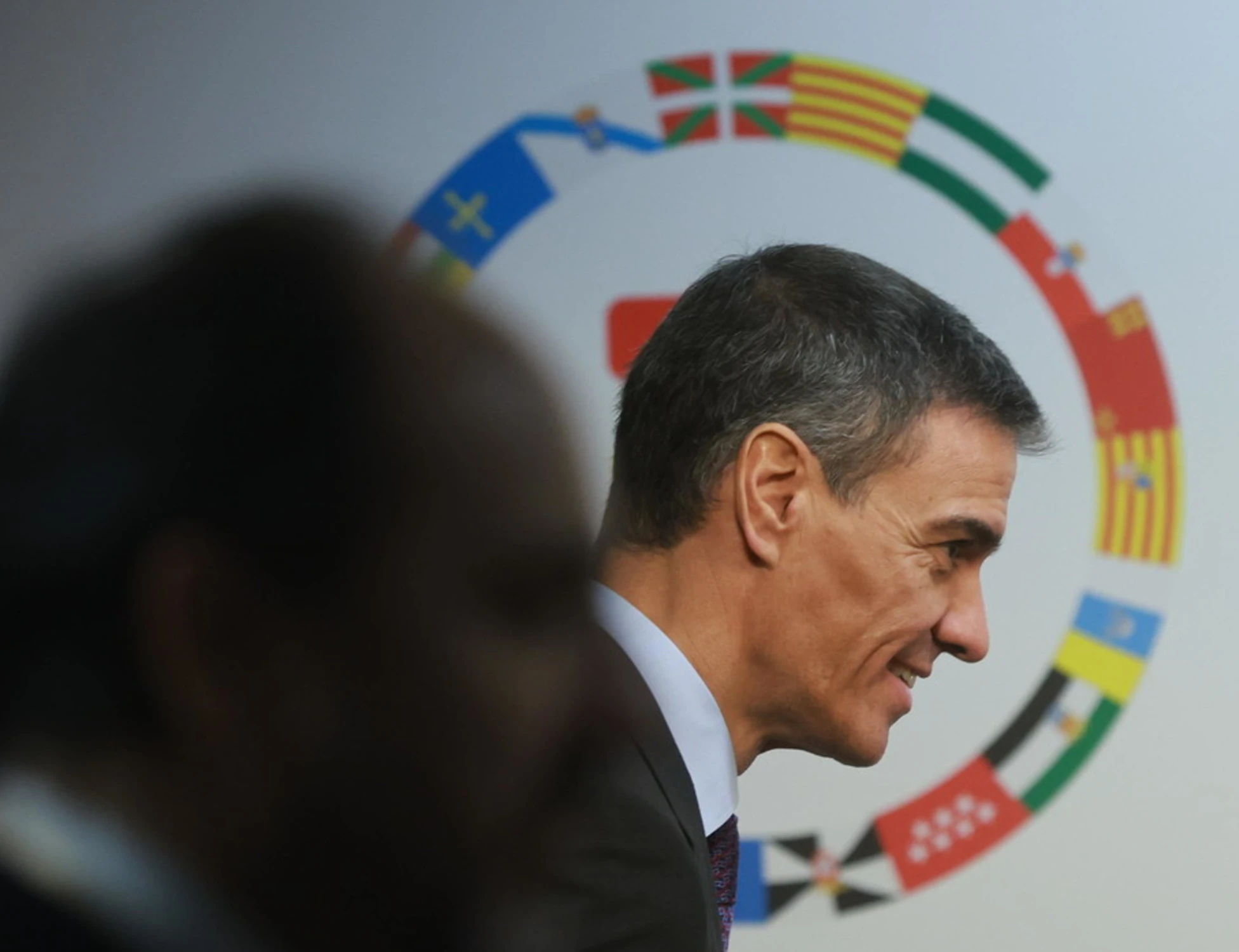 Pedro Sanchez, "passo di lato": rivolta interna tra i socialisti, viene giù il premier