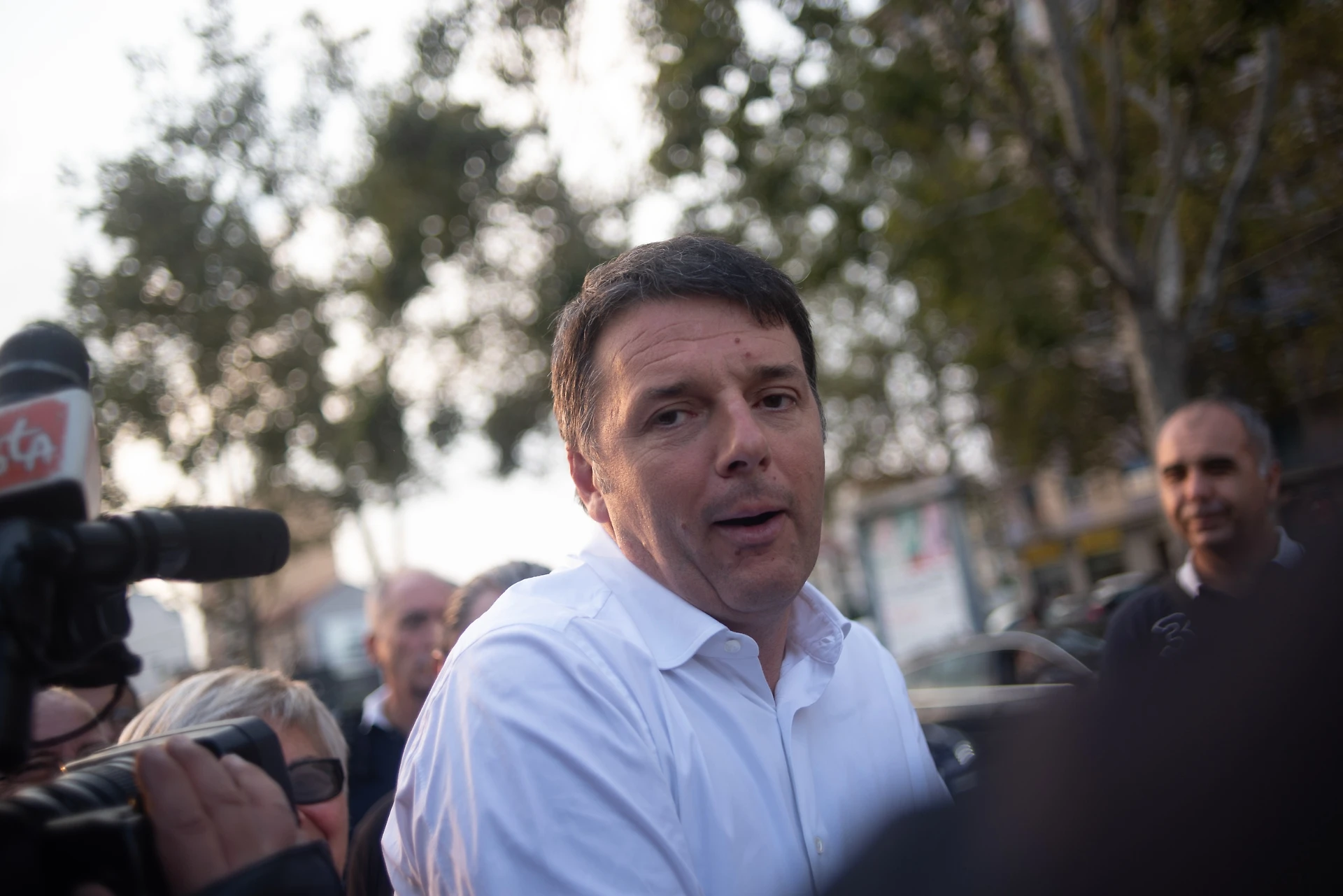 Matteo Renzi, il colpo basso di Repubblica: sondaggio mortale, umiliato da tutti. Addio politica?
