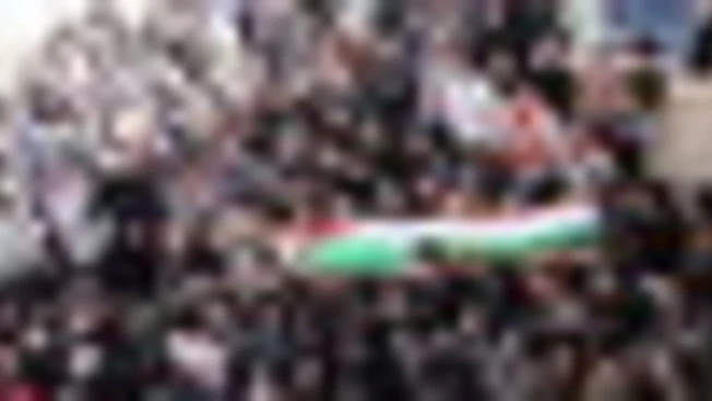 Cisgiordania, i funerali del palestinese ucciso a 17 anni