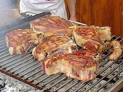 La bistecca fa bene all'ambiente, mangiare vegetariano meno