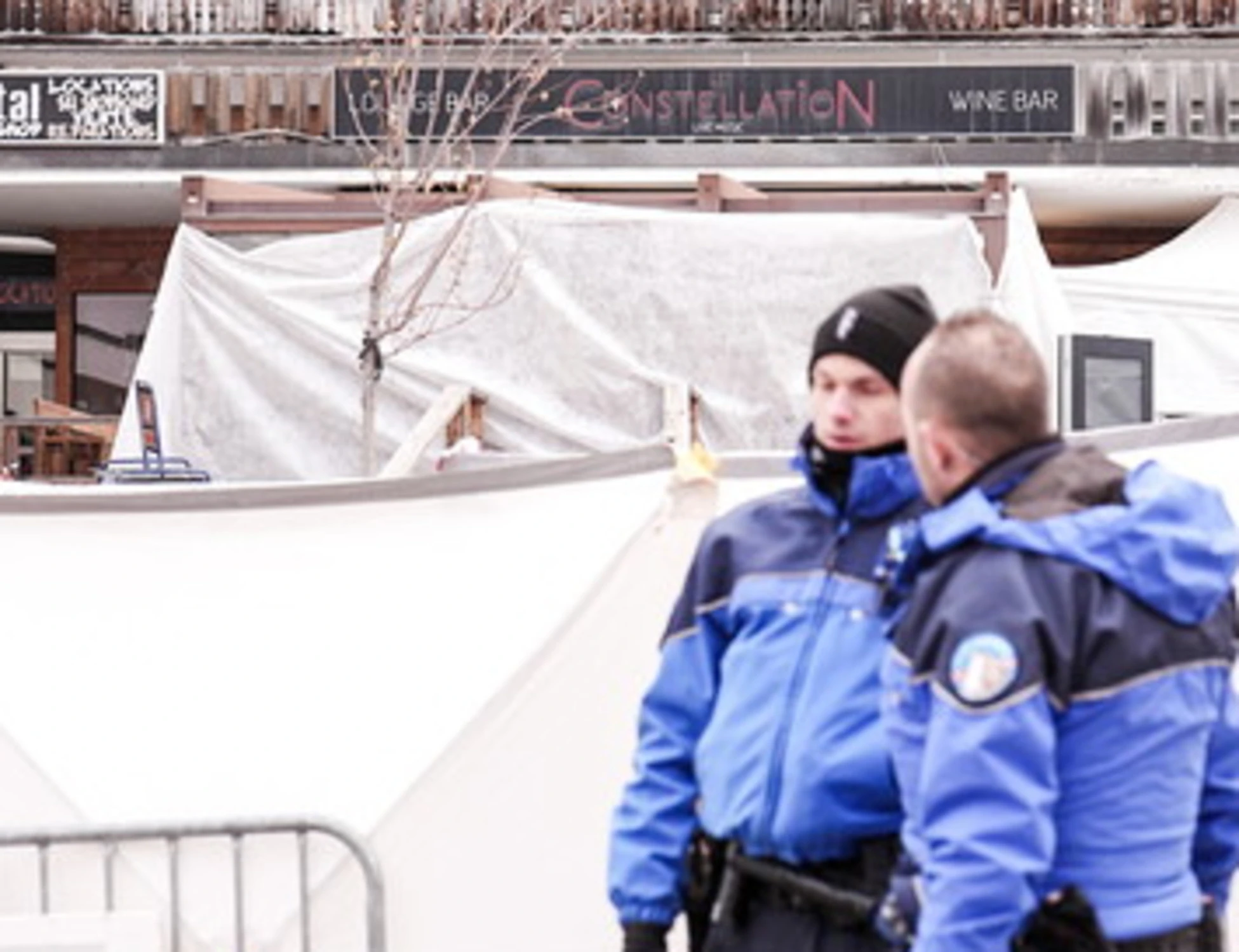 Crans-Montana, la Svizzera cancella eventi legati alle Olimpiadi: "Contesto inadatto"