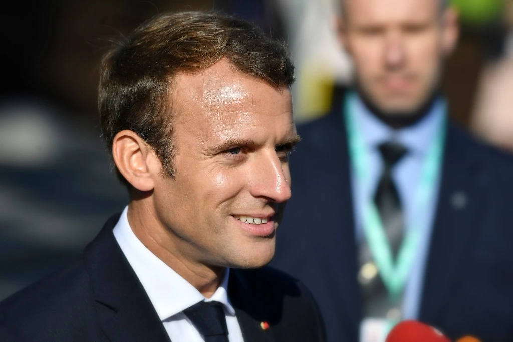 Emmanuel Macron toglie la tassa sulla casa, proteste in Francia