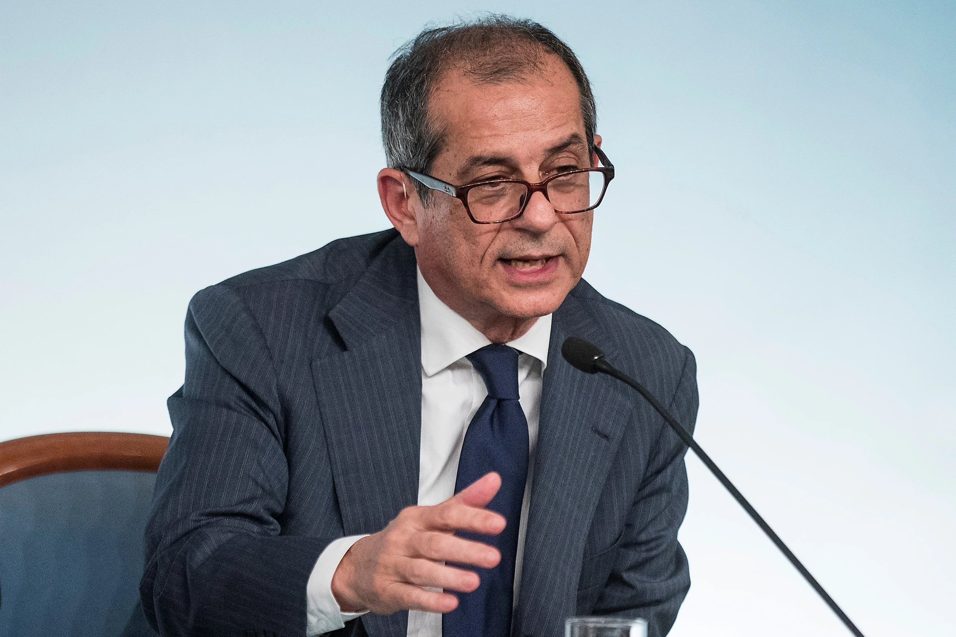 Manovra, Giovanni Tria: "Subire tutto e poi dimettermi non avrebbe senso"