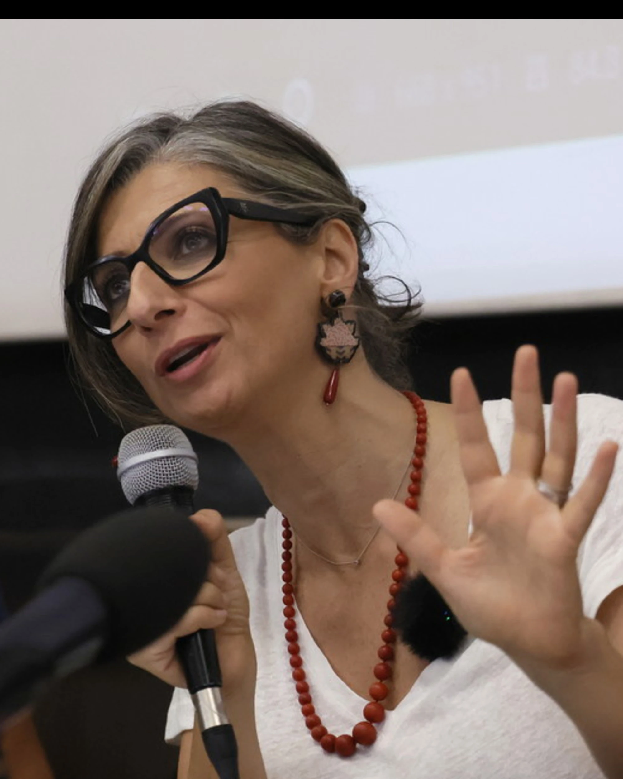 Francesca Albanese, finisce male: ecco chi la scarica