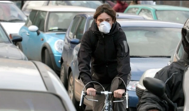 Smog, a Milano blocco totale del traffico per tre giorni