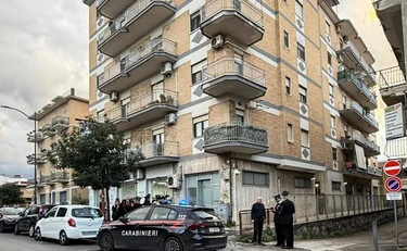 Nola, uccide la sorella e fa una videochiamata alla mamma: "Guarda, è morta"