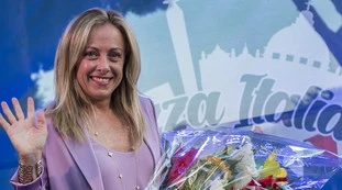 Fratelli d'Italia cresce nei sondaggi e nel portafogli: raddoppiate le donazioni del 2 per mille
