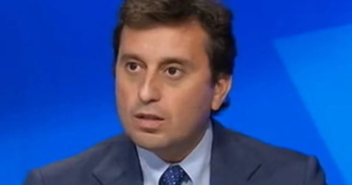 In Onda, Parenzo zittito da Senaldi: "Cos'è per te l'Europa"
