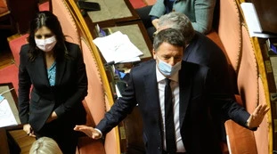 Matteo Renzi, indiscrezioni: pronto ad aprire la crisi di governo il 28 dicembre, la deadline per la retromarcia sulla task-force