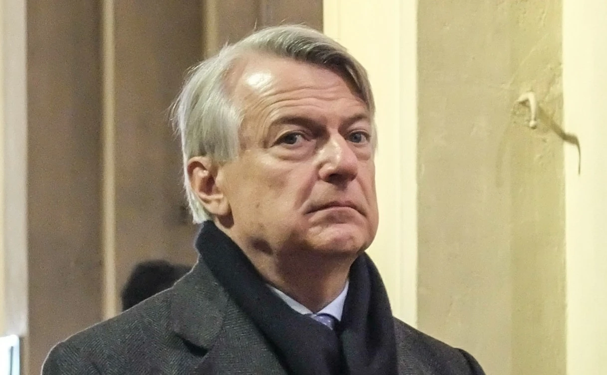 Ferruccio de Bortoli massacra Giuseppe Conte: "Avvocato del popolo? Non vorrei che un giorno..."