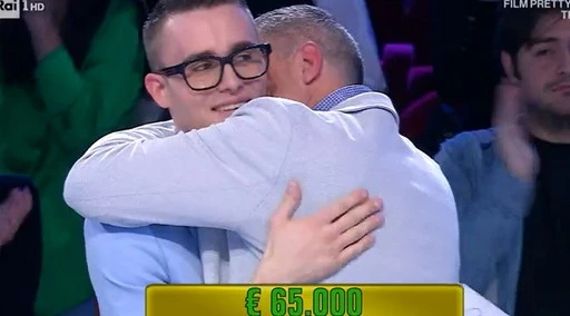 Affari Tuoi, il sospetto su Jacopo fa discutere: "Visto il pacco 10? Ci credete ancora..."