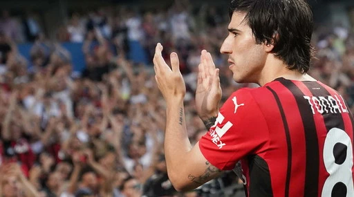 Sandro Tonali, "com'era conciato all'esame della patente": si presenta così poche ore dopo la festa